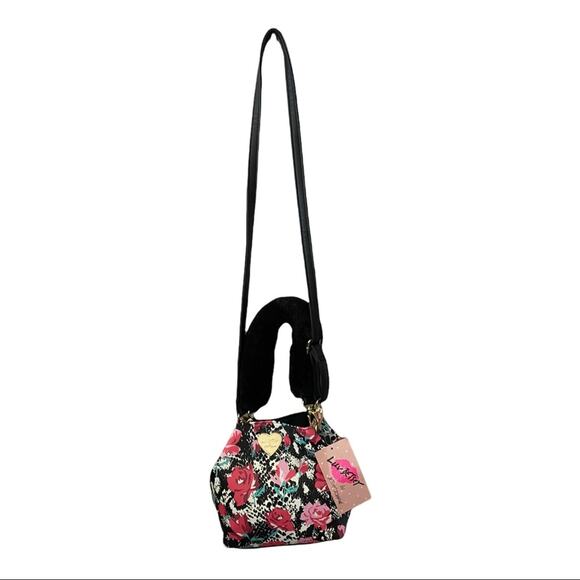 Betsey Johnson Floral Bucket Tote Crossbody NWT - Picture 3 of 10